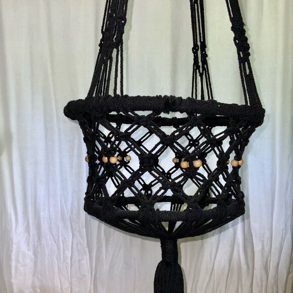 vintage black macrame hanging planter wooden beads - Picture 6 of 7